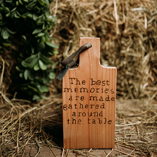 Houten snijplank met tekst
